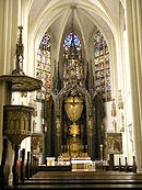 Maria am Gestade interior, Vienna 6a.jpg