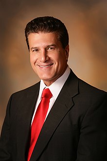 Mayor Carlos Hernandez.jpg