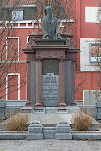 Monument à Jules Guesde (1925), Roubaix.