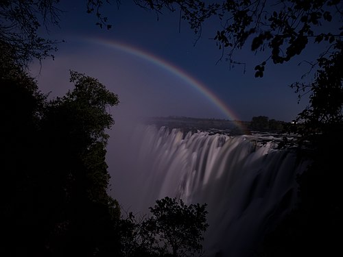 Moonbow_over_Vic_Falls Photograph: User:Dele Adewale