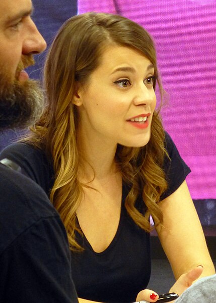 File:Morgan Hoffman at 2015 Fan Expo Canada.jpg