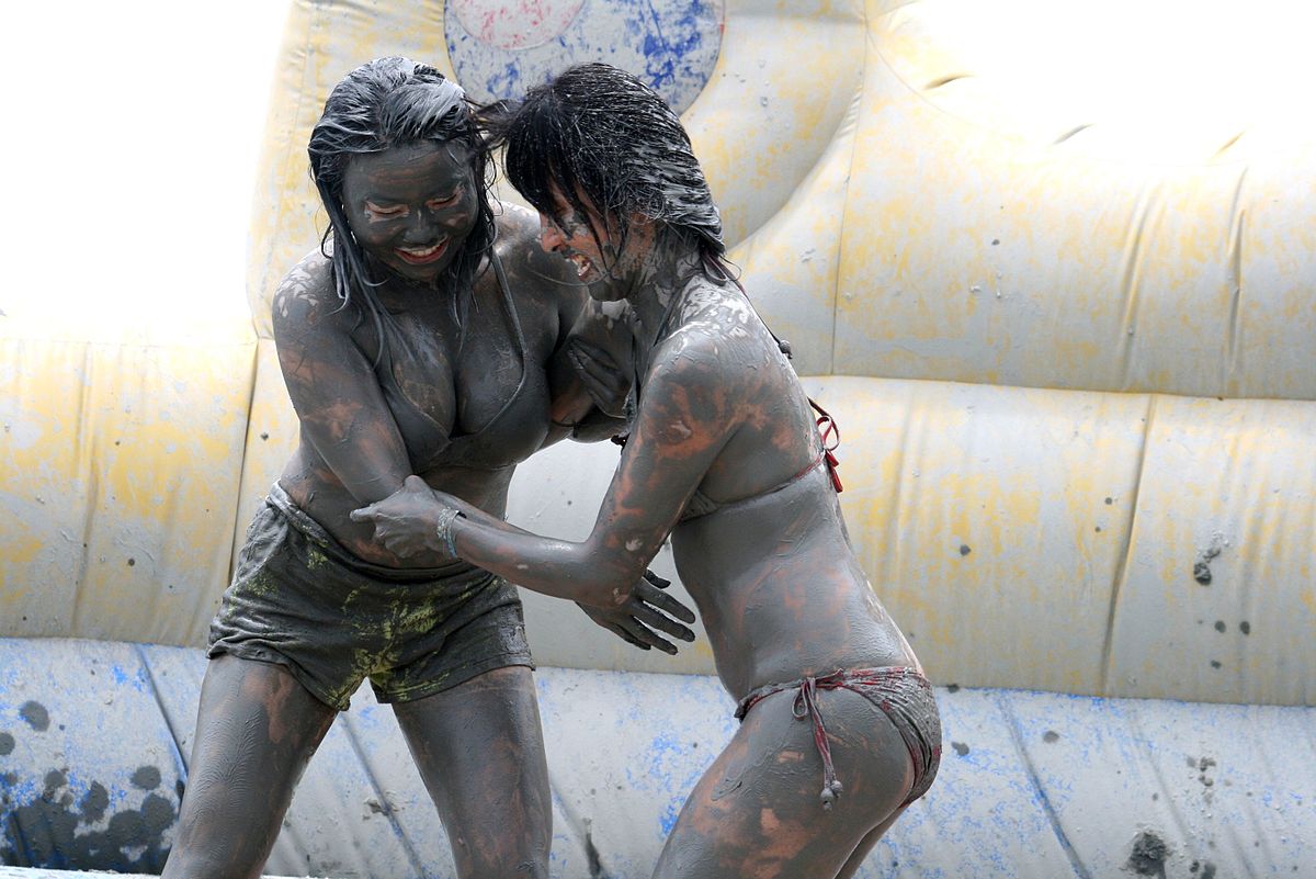 43 mud covered girls get down and dirty picdump