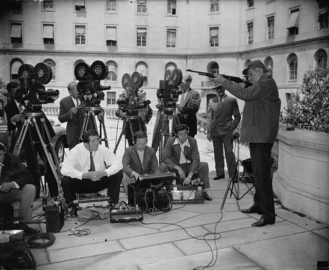 News cameramen, Washington, DC, 1938