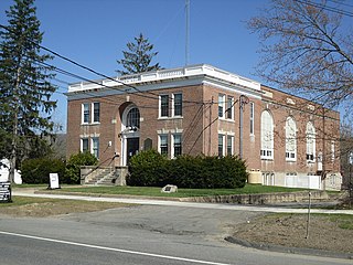 <span class="mw-page-title-main">Northfield Main Street Historic District</span> Historic district in Massachusetts, United States