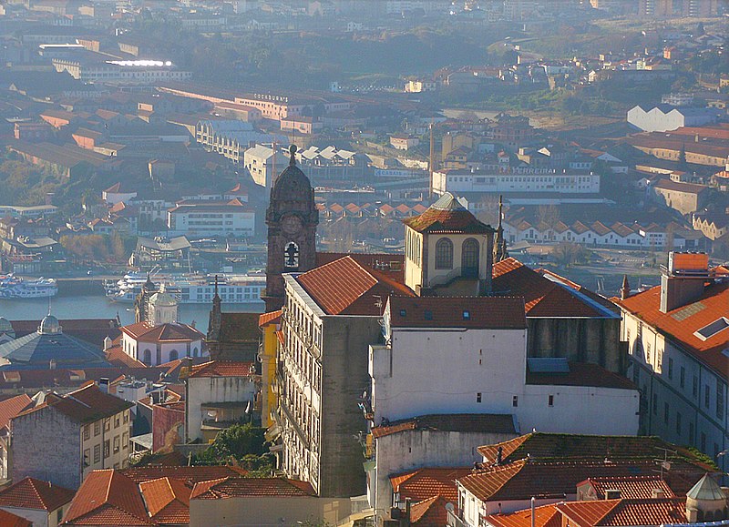 File:Oporto (Portugal) (16336296656).jpg