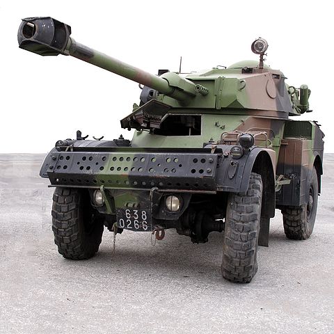 [√] Union d'Afrique du Sud  480px-Panhard_AML-90_img_2308