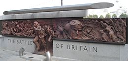 Une partie du mémorial de la bataille d'Angleterre.jpg