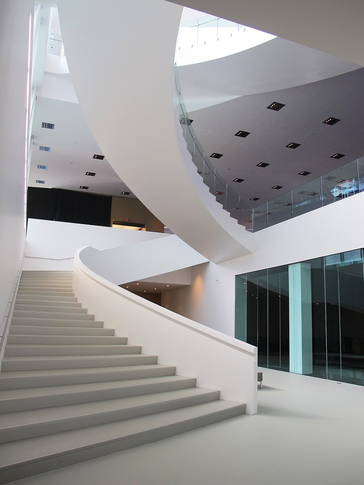 Place-des-Arts - Pascal ETCHENIC : Escalier