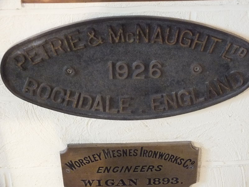 File:Petrie & McNaught engine plate Anson 6116.JPG