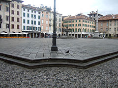 Piazza Matteotti (Piazza San Giacomo o delle Erbe).