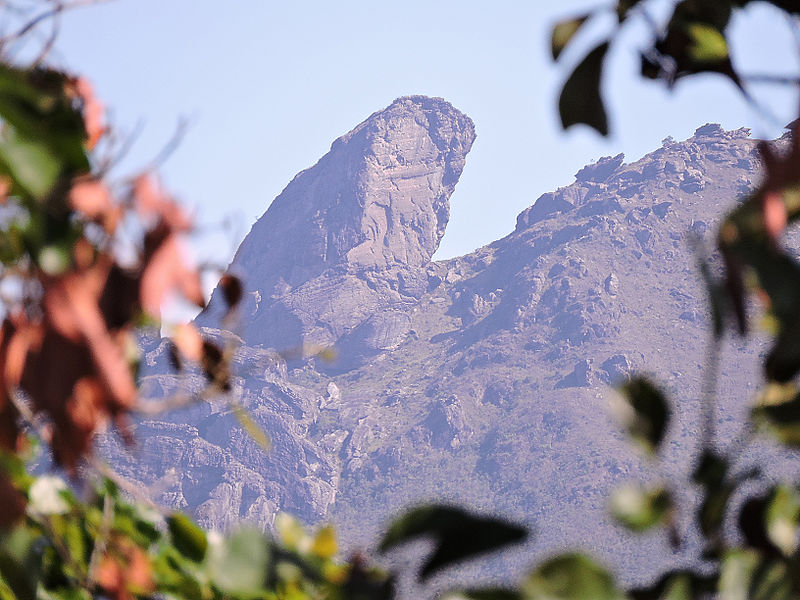 File:Pico do Itacolomi Ouro Preto Mg.JPG