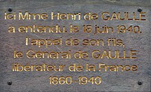 Plaque commémorative sur la maison habitée par Mme Henri de Gaulle, mère du général de Gaulle