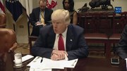 Fichier:Le président Trump discute du budget fédéral lors d'un déjeuner.webm