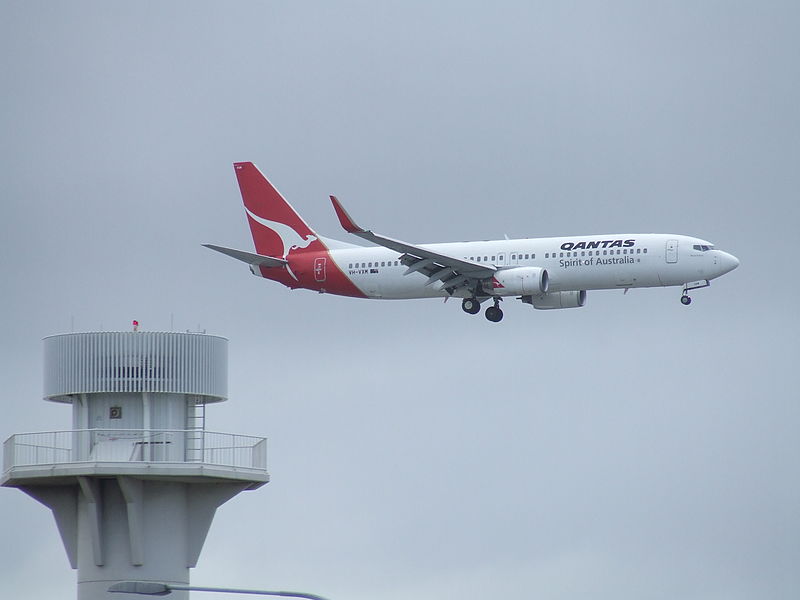 File:Qantas 737 VH-VXM (3810586809).jpg