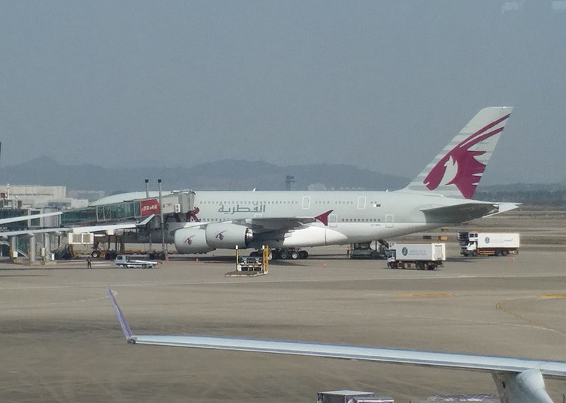 File:Qatar Airways A380-800 in Guangzhou Baiyun Int'l Airport.jpg