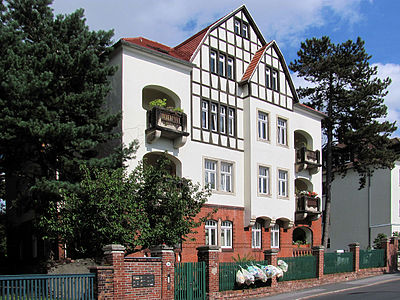 Mietshaus 11