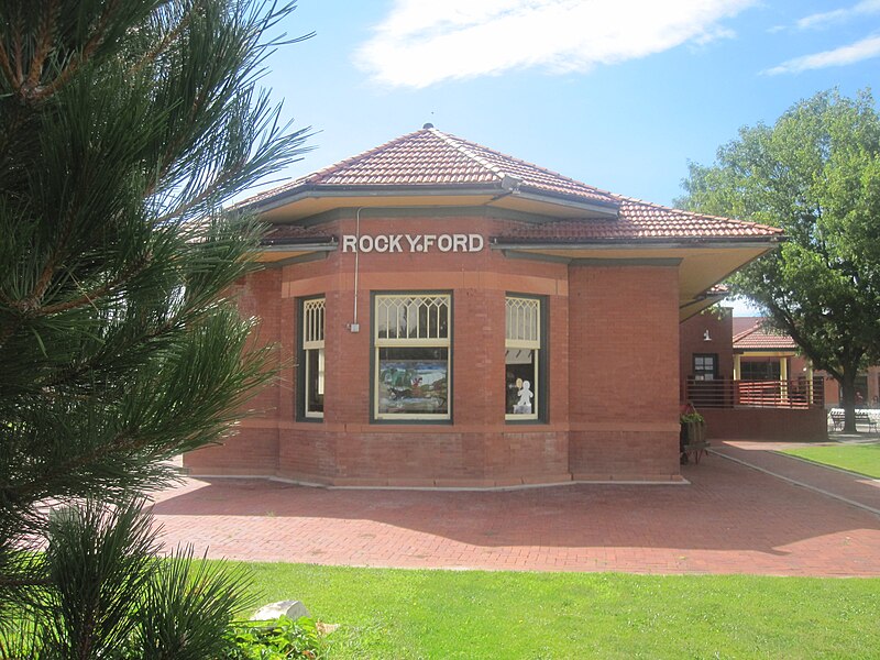 File:Restored Rocky Ford, CO, depot IMG 5667.JPG