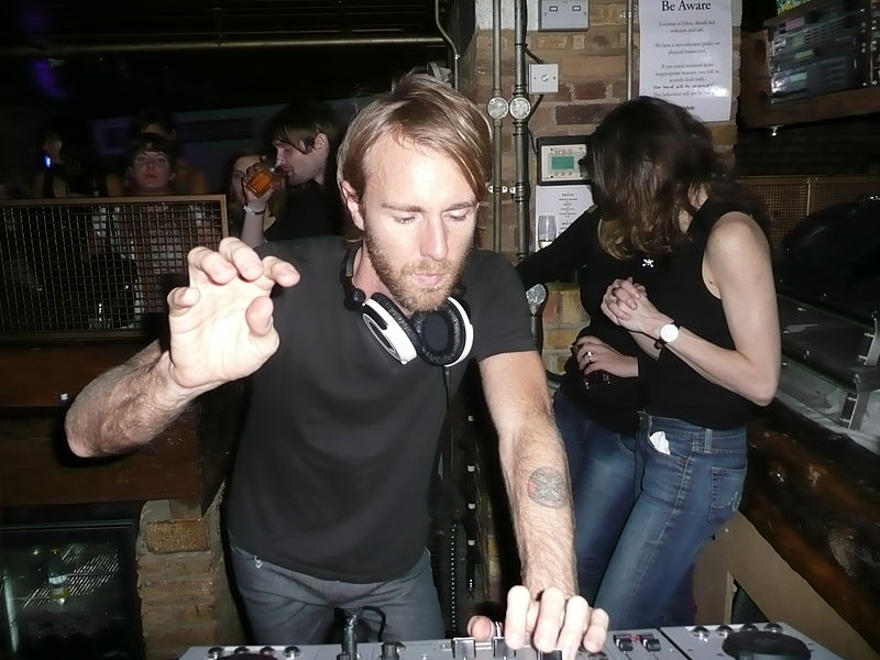 File:Richie Hawtin @ Fabric.JPG