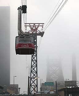 Roosevelt Island Tramway foggy