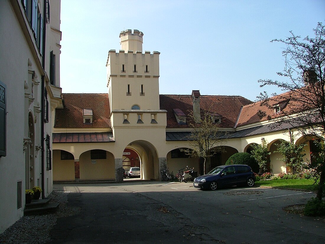 File:Schloss Hurlach4.jpg