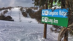 Selwyn Snow Resort-dagi Township uch kishilik stul, 2011 yil qish.