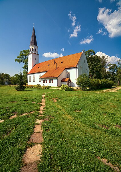 File:Siguldas luterāņu baznīca 10.jpg