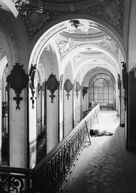 The interior view of the lobby mezzanine, September 1967. By this time demolition works had already commenced; masonry debris can be seen on the floor in this photo.
