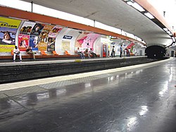 Station-Pigalle.jpg