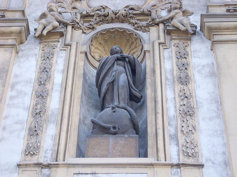 File:Statue of Saint Maria on Duchcov church.jpg