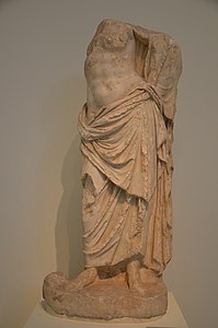 Statue of a goddess, possibly Aphrodite, found near the Monastery of Loukou (Arcadia), probably from the decoration of the villa of Herodes Atticus, middle of 2nd century AD, National Archaeological Museum of Athens (14118953833).jpg