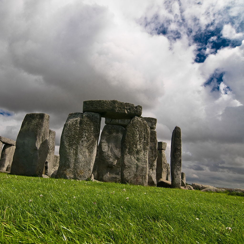 File:Stonehenge, England (2787882130).jpg - Wikimedia Commons