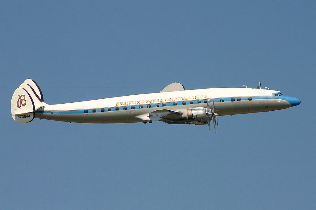 1024px-Superconstellation2594.jpg