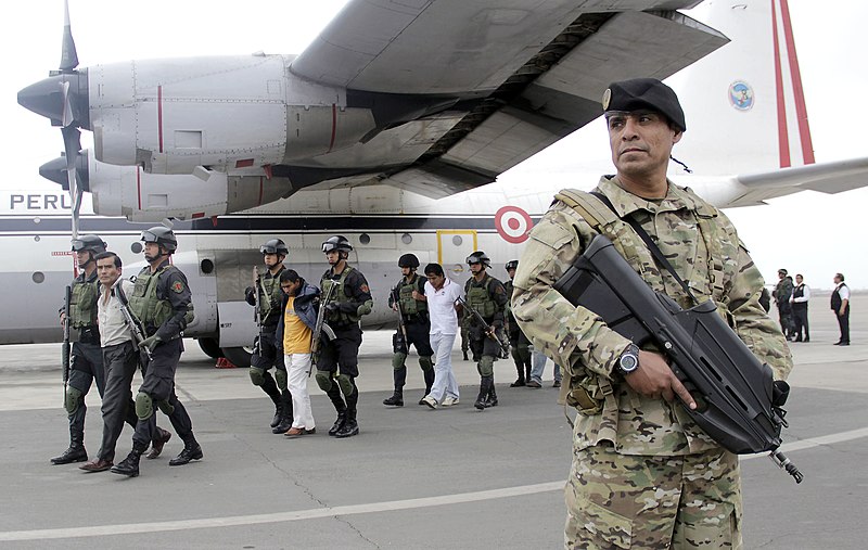 File:TRASLADO DE PRESUNTOS NARCOTERRORISTAS A LIMA (10044527633).jpg