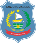 Lambang Kabupaten Tanjung Jabung, sekarang dipisah menjadi Kabupaten Tanjung Jabung Barat dan Kabupaten Tanjung Jabung Timur sejak tahun 1999.[11]