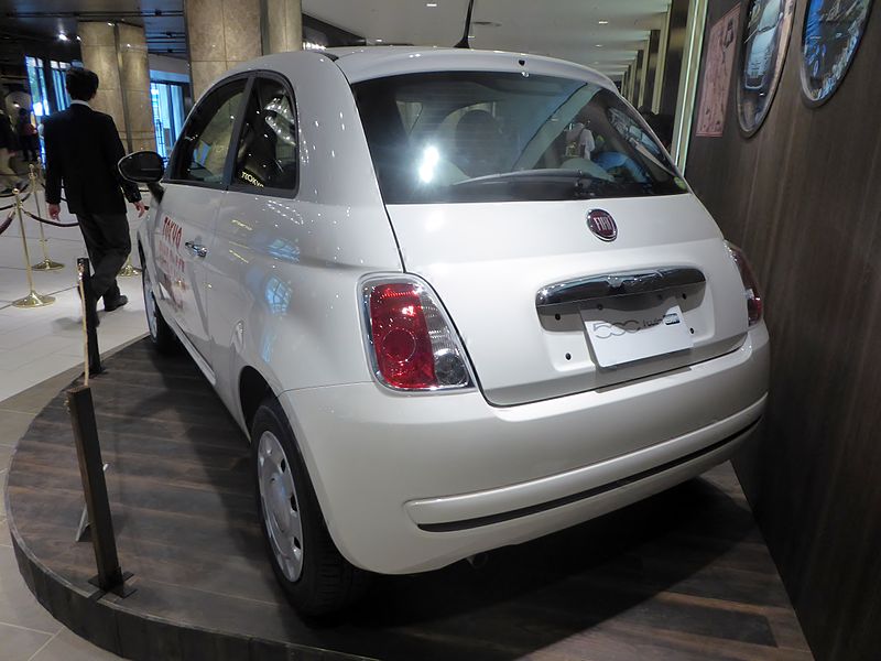 File:The rearview of FIAT 500 twinair ver.TOKYO ONEPIECE TOWER.JPG