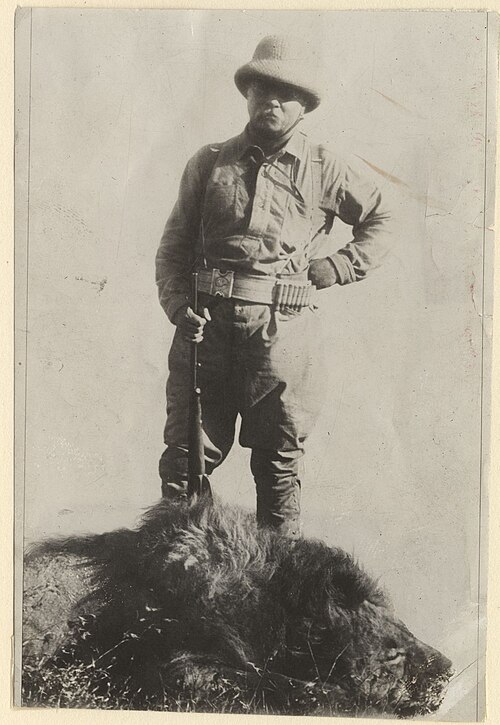 Theodore Roosevelt with trophy killing