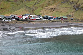 斯特莱默岛北部的Tjørnuvík村