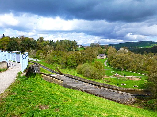 Toddbrook Reservoir spillway (geograph 5811741)