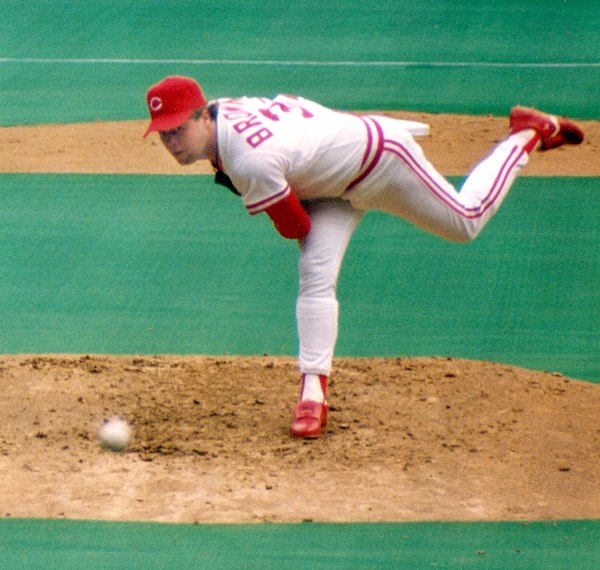 Browning pitching for Cincinnati in 1991