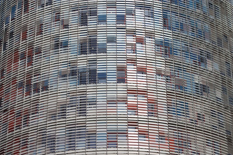 File:Torre Agbar, facade, July 2009.JPG