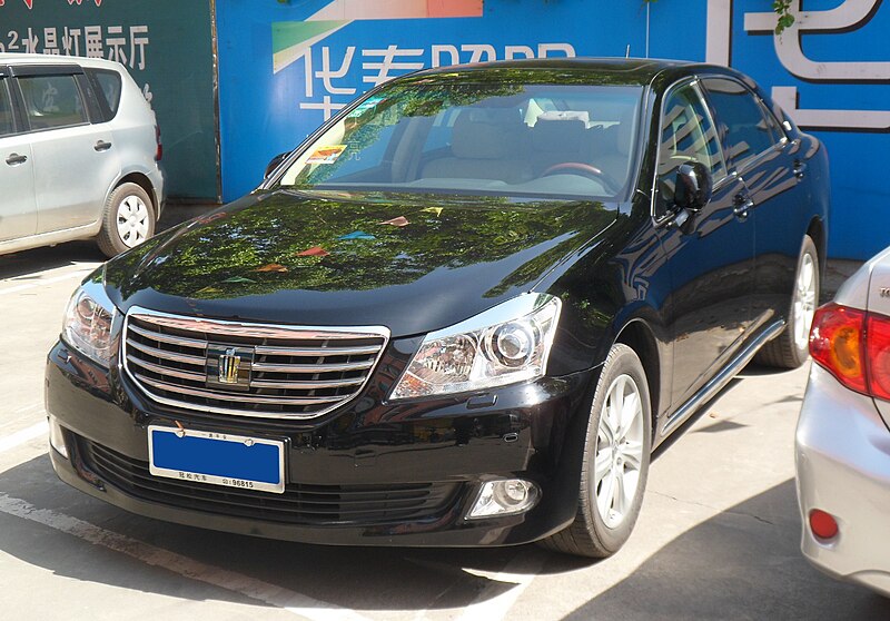 File:Toyota Crown S200 01 China 2012-04-28.JPG