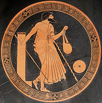 Harjoittelija palaistrassa. Brygos-maalarin maalaama kyliksin tondo, n. 490–480 eaa.