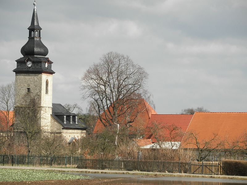 File:Troistedt - Kirche 2.jpg