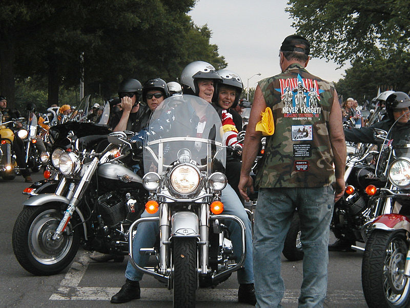 File:US Navy 040530-N-0000L-001 Chairman of the Joint Chiefs of Staff, Gen. Richard B. Myers, talks with a fellow motorcycle enthusiast and veteran.jpg