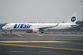 UTair, VQ-BRT, Airbus A321-211 (16270272927).jpg