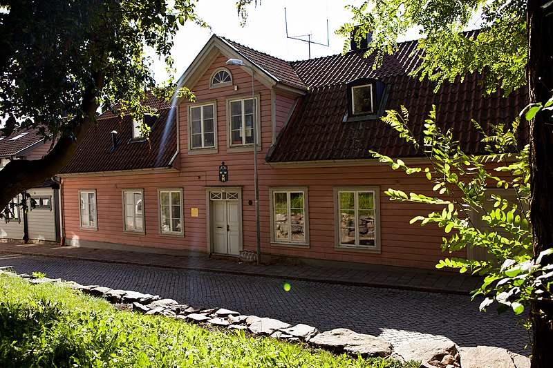 File:Uddmanska huset.JPG