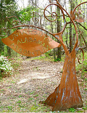 Univ van Ala Arboretum Sign.jpg