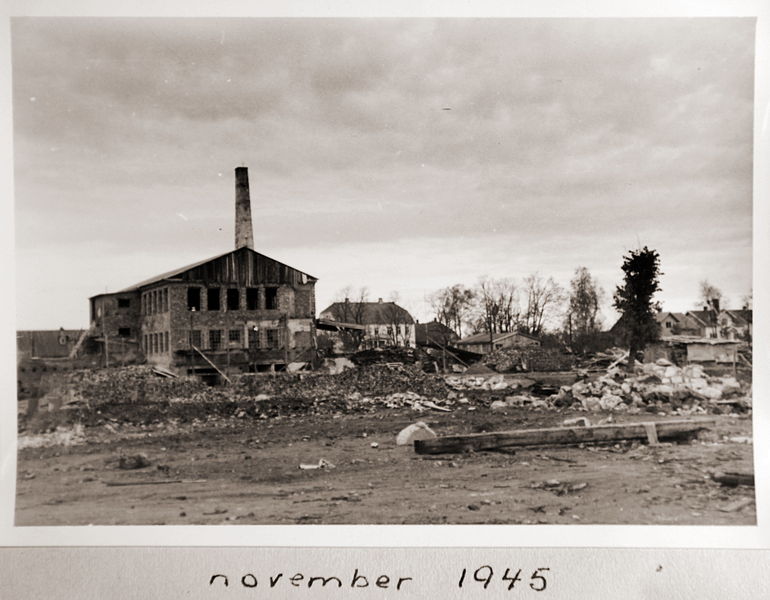 File:Vallø bilde9 november 1945.jpg