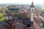 Blick vom Castello auf die Kirche Santa Croce und Vinci