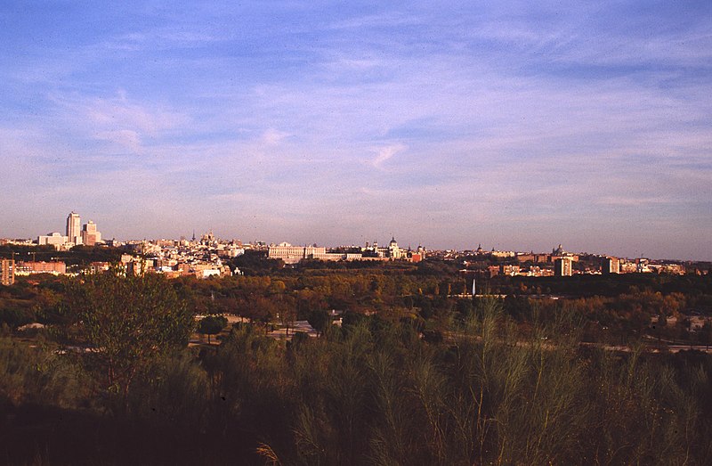 File:Vista de Madrid desde la Casa de Campo 01.jpg